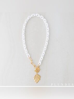 Plunder Talia Necklace 18K Gold Plated White Acrylic Link Chain Leaf Charm 20"